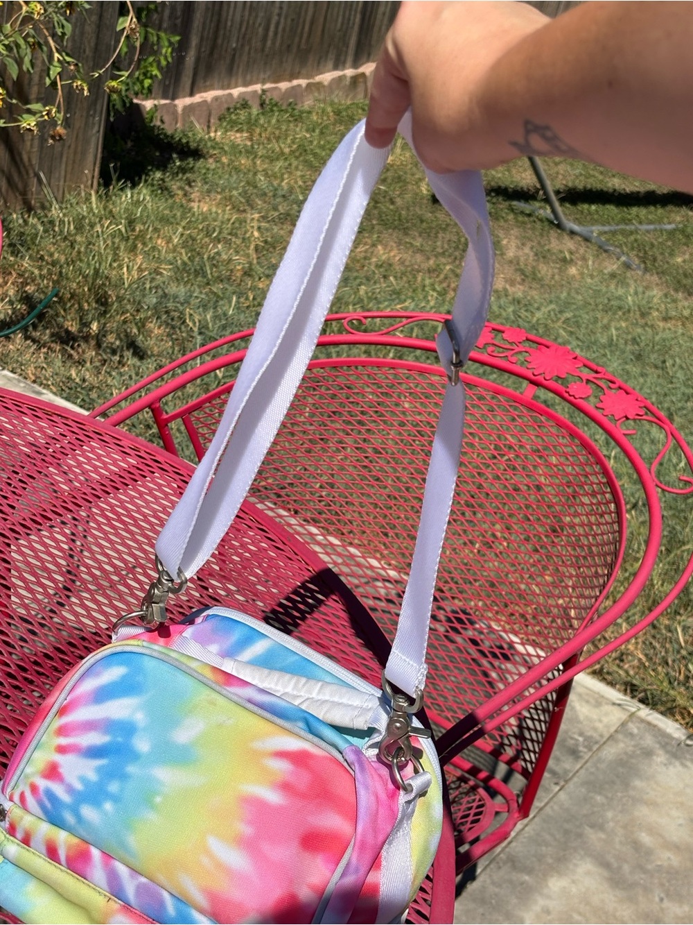 Tie-Dye Crossbody Insulated Lunchbox Bag - Pastel Rainbow - Picture 6 of 9